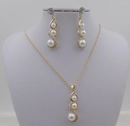 Hot Style Pearl necklace earring set simple Korean fashion joker accessories necklace collarbone chain necklace female fashion classic elega