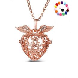 Diffuser Locket Necklace 4 Colors Angel Wings Aromatherapy Diffuser Necklaces Heart Shape Essential Oil Necklace Jewelry Gifts