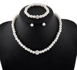 Hot Style European and American fashion pearl necklace matching new high-end pearl necklace set fashion classic elegant