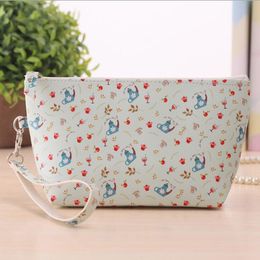 Retro floral Cosmetic Bags korean makeup pouch wholesale women clutch bag large capacity Waterproof hand bag Hanging Toiletries Travel purse