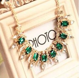 hot new Europe and the United States high-end understated luxury crystal diamond necklace short collarbone chain