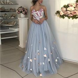 Blue Floral Tulle Evening Dresses Sweetheart Attachable Straps Floor Length Ball Gown Prom Dresses Elegant Evening Gowns Bandage Lace Up