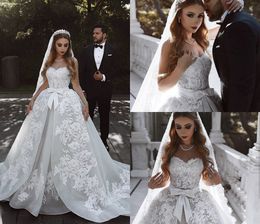 Vintage Wedding Dresses A Line Sweetheart Lace Appliques Beaded Sweep Train Dubai Wedding Dress With Matching Wedding Veils Bridal Gowns