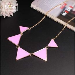 Fashion Short Pendant Necklaces for Women Girl Gold Chain Triangle Punk Collar Sweater Choker Necklaces Jewelry