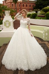 2019 Modest Country Wedding Dresses Jewel Neck Lace 3D Floral Appliqued Sweep Train Zipper Back Long Sleeve Wedding Dress Winter Bridal Gown