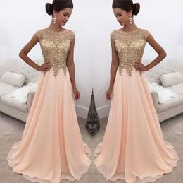 2018 New Design Arabic Peach Boat Neck Long Prom Dresses Illusion Gold Lace Appliques Cap Sleeves Chiffon Formal Party Evening Gowns Wear