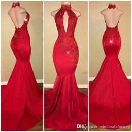 2022 Red Halter Keyhole Mermaid Long Prom Dresses Lace Applique Beaded Backless Sweep Train Evening Gowns Formal Party Dresses