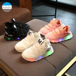 2018 1 to 3 years old led lights baby sports shoes boys and girls casual shoes glowing newborn first walk sneakers non-slip soft