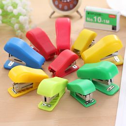 Free shipping student Creative toy Mini stapler Easy to carry toy Office Supplies stapler