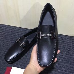 Italien Leder Mann Kleid Büro Schuhe 2018 Frühling Herbst Männlich Martin Schuhe Slip Auf Echtes Leder Hochzeit Party Prom Mode schuhe Mujers