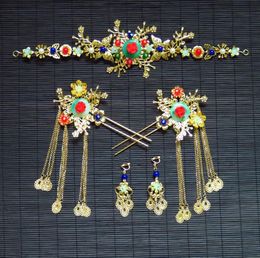 Bridal ornaments, ancient costume, tiara, hairpin, hair comb, earrings, suit, clothing, show and accessories.