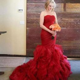 Plus Size Dark Red Mermaid Wedding Dresses Strapless Sleeveless Ruched Top Ruffles Skirt Tulle Colourful Bridal Gowns Custom Made