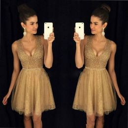 Sexy V-Neck Gold Sequins Homecoming Dresses Sleeveless Lace A-Line Plus Size Knee Length Short Prom Dress Cocktail Cocktail Party Club Wear