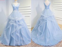 Light Sky Blue Quinceanera Prom Dress Ball Gown V neck Ruffles Tulle Sweet 16 Girls Party Dresses Lace Applique Ruched Long Evening Gowns