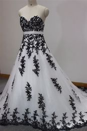 White and Black Lace Wedding Dresses Ball Gown With Off Shoulder Appliques Party Dress Bridal Gowns QC1011