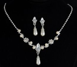 new hot European and American style water drop imitation pearl rhinestone necklace earrings set bridal necklace jewelry fashion classic exqu