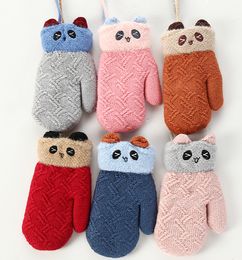 Hot Sale Kids Winter Mittens Fingerhandskar för utomhusaktiviteter Designad härligt tecknade mönster av ullgarn och tjock fleece inuti