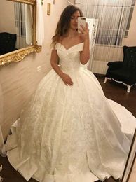 Elegant Ball Gown Wedding Dresses Off-the-Shoulder Pleated Appliques Lace Bridal Gowns Saudi Arabic Wedding Bridal Gowns Plus Size