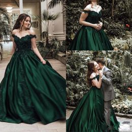 Emerald Green Dark Green Long Evening Dresses With Lace Off Shoulder Cap Sleeve Floor Length Satin Evening Gowns