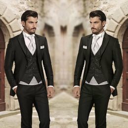 Three Pieces Mens Designer Suits Black Peaked Lapel Groom Tuxedos for Weddings Printed Best Man Suits Custom Made(Jacket+Vest+Pants)