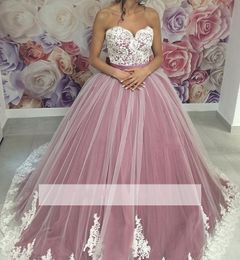 New Blush Pink Gown Quinceanera Sweetheart White Applique Sweet 16 Prom Dresses Vestidos De Quinceaera Formal Evening Gowns Tiered s