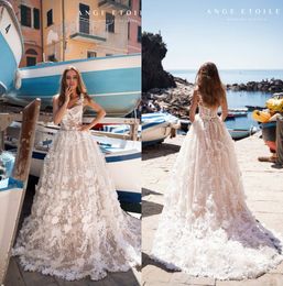 Ange Etoiles Beach Brautkleider Spaghetti Spitze Hochzeit Brautkleider Rückenless 3D appliked eine Linie Plus Size Wedding Kleid