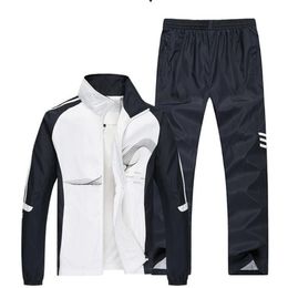 2018 Men's Set Spring Autumn Men Sportswear 2 Piece Set Sporting Track Suit Jacket+Pants Sweatsuits Men Clothing Tracksuit Sets