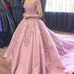 Vestidos De Fiesta Ball Gown Prom Dresses Short Sleeve Pink Lace Appliques Satin Long Evening Dress Chapel Train Formal Dresses