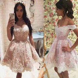 Rosa Spitze Abiballkleider für Jugendliche Applikationen weg von der Schulter Tulle plus Größen kurzen Abschlussball-Kleid-Partei-Ballkleid-Abschluss-Club Wear Günstige