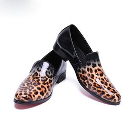 Christia Bella New Design Men Loafers Low Heels Shoes Leopard Man Flats Fashion Gental Casual Zapatillas Hombre Stage Outfit