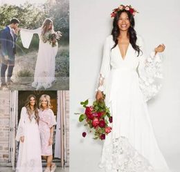 2017 Boho Beach Wedding Dresses Bohemian Long Bell Sleeve Lace Flower Bridal Gowns Plus Size Hippie Wedding Dress