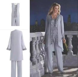 Silver Mother Of The Bride Three-Piece Pant Suit Lace Chiffon Beach Wedding Mother's Groom Dress Long Sleeve Wedding Guest Dresses BA6571