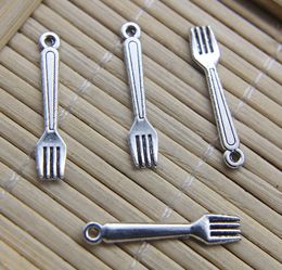 Wholesale 100pcs Mini Fork Retro Ancient Silver Alloy Charm Pendant Jewelry Findings Jewelry Making DIY Gift 24*5mm