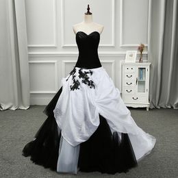 Black and White Ball Gown Vintage Gothic Wedding Dress Sweetheart Dropped Waist Ruched Tulle Top Women Non Traditional Bridal Gown