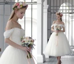 Elegant Tea Length Wedding Dresses Off the shoulder with Short Sleeves Lace Applique Tulle Pleated Backless Cheap Wedding Bridal Dress Gowns