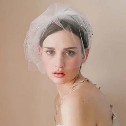 New Arrival Short Bridal Veils Multi Layers Soft Tulle Wedding Party Birdcage Veil Cover the Face with Stunning Crystals High Quality