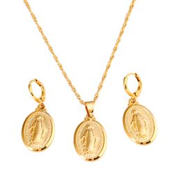 -Chapado en oro de 24 quilates Joyería cristiana católica Diseño de camafeo Virgen María Colgante Collar Joyería