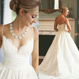 Popular Design White Taffeta Wedding Dresses Sexy Sweep Train Vintage Lace Wedding Dress Custom Made Backless Bridal Gowns