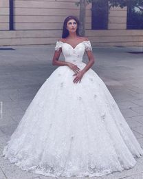 Arabic Off Shoulder Ball Gown Wedding Dresses 2018 Luxury Top Quality Puffy Floor Length Pretty Lace with 3D-Floral Appliques Bridal Dress