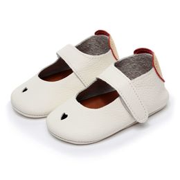 2018 new hot summer genuine Leather pure white heart-shaped Soft Shoes First Walker Infant Girl Boys Baby Moccasins 0-2 year old