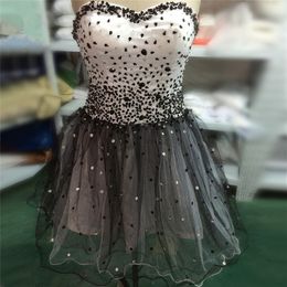 2018 Sexy Mini Black And White Crystal A-Line Homecoming Dress With Beading Sequin Lace-Up Graduation Prom Party Gown BH21