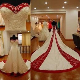 corset white wedding dresses NZ - New Fashion Embroidery Wedding Dresses Plus Size Sweetheart Traditional Red White Bridal Gowns Vintage Custom Corset Back Wedding Dresses