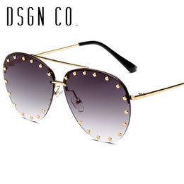 DSGN CO. 2018 Hot Sunglasses For Men And Women Stylish Rivet Pilot Frame 7 Colour Fashion Sun Glasses UV400