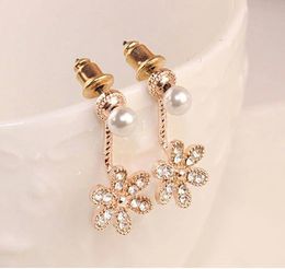 small hanging earrings Canada - Fashion Imitation Pearl Drop Earrings Small Daisy Flowers Hanging After Senior Female Jewelry Wholesale