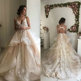 Line Champagne A Dresses V Neck Spaghetti Straps Appliques Lace Tulle Tiered Backless Bridal Gowns Elegant Wedding Dress ppliques