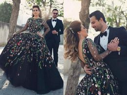 Stunning Black With Embroidery Flowers Evening Prom Dress Ball Gowns Long Sleeves V Backless Tulle Cheap Formal Quinceanera Dress