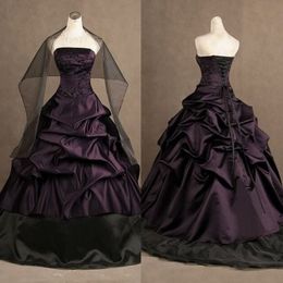 Gothic Victorian Wedding Dresses Dark Purple and Black Strapless Dress Draped Embroidery Lace Appliques Corset Back Bridal Gowns with Wrap