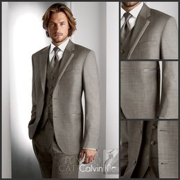 Hot Sale Light Grey Groom Tuxedos High Quality Man Wedding Suit Notch Lapel Two Button Men Dinner Party Prom Blazer(Jacket+Pants+Tie+Vest)18