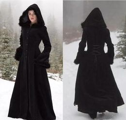 2018 New Fur Hallowmas Hooded Cloaks Winter Wedding Capes Wicca Robe Warm Coats Bride Jacket Christmas Black Events Accessories192U