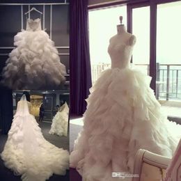 2019 Ruched REAL PICTURES Wedding Dresses Flouncing Saudi Arabic Lace Top Bridal Gowns Ruffles Wedding Dress High Quality Church Beach